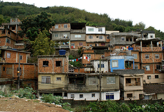 Illustration for article titled Photo-Surrealist Favelas Metastasize in the Citiscape